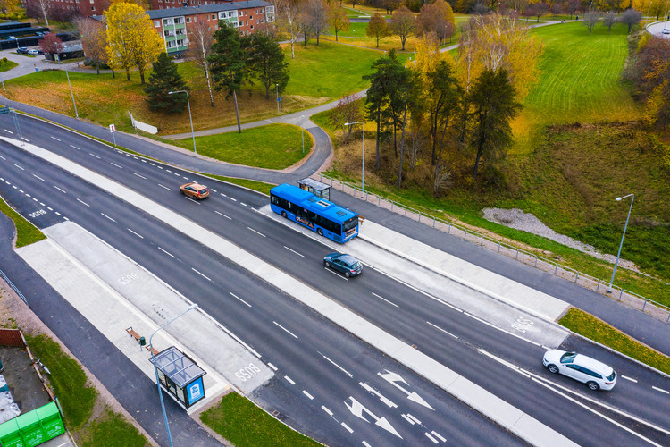 ett flygfoto på en buss